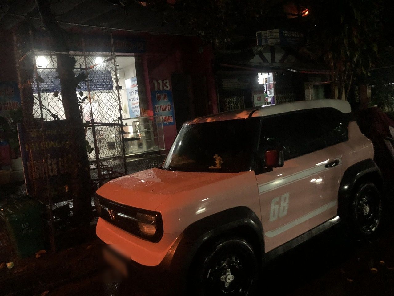 Hình ảnh cứu hộ