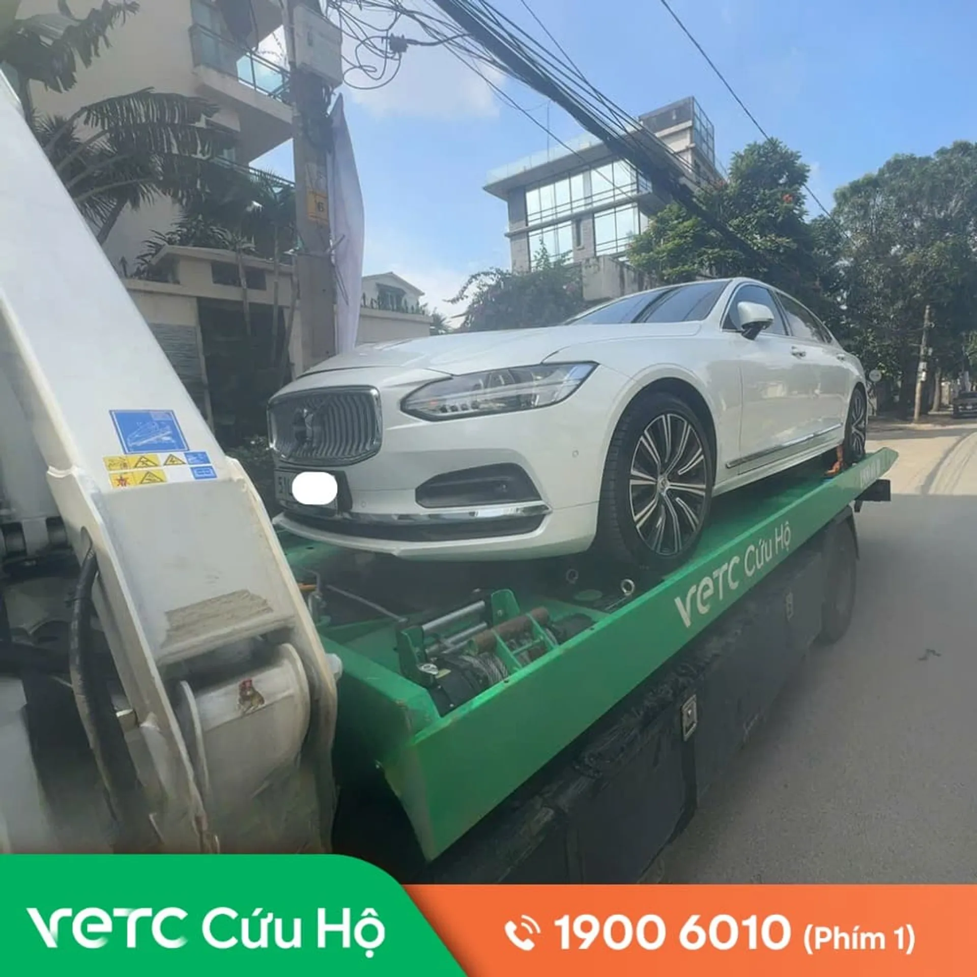 Hỏng chìa khóa cơ thông minh không mở được cửa xe ở Hà Tiên