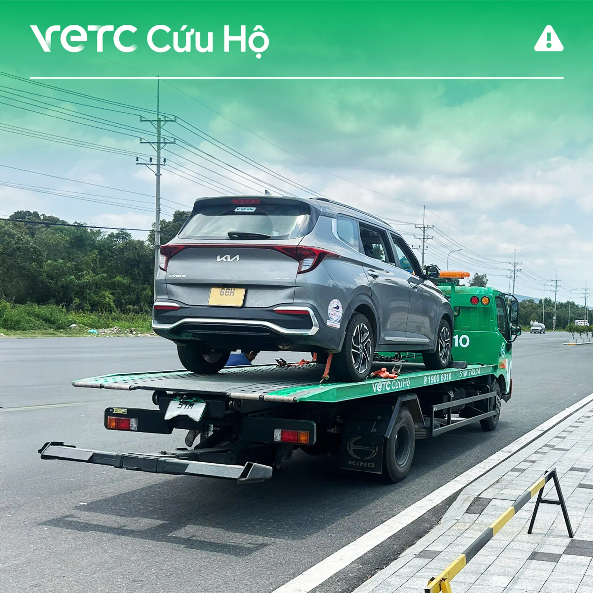 Gặp tình huống bó phanh trên đèo Khánh Lê giữa thời tiết sương mù