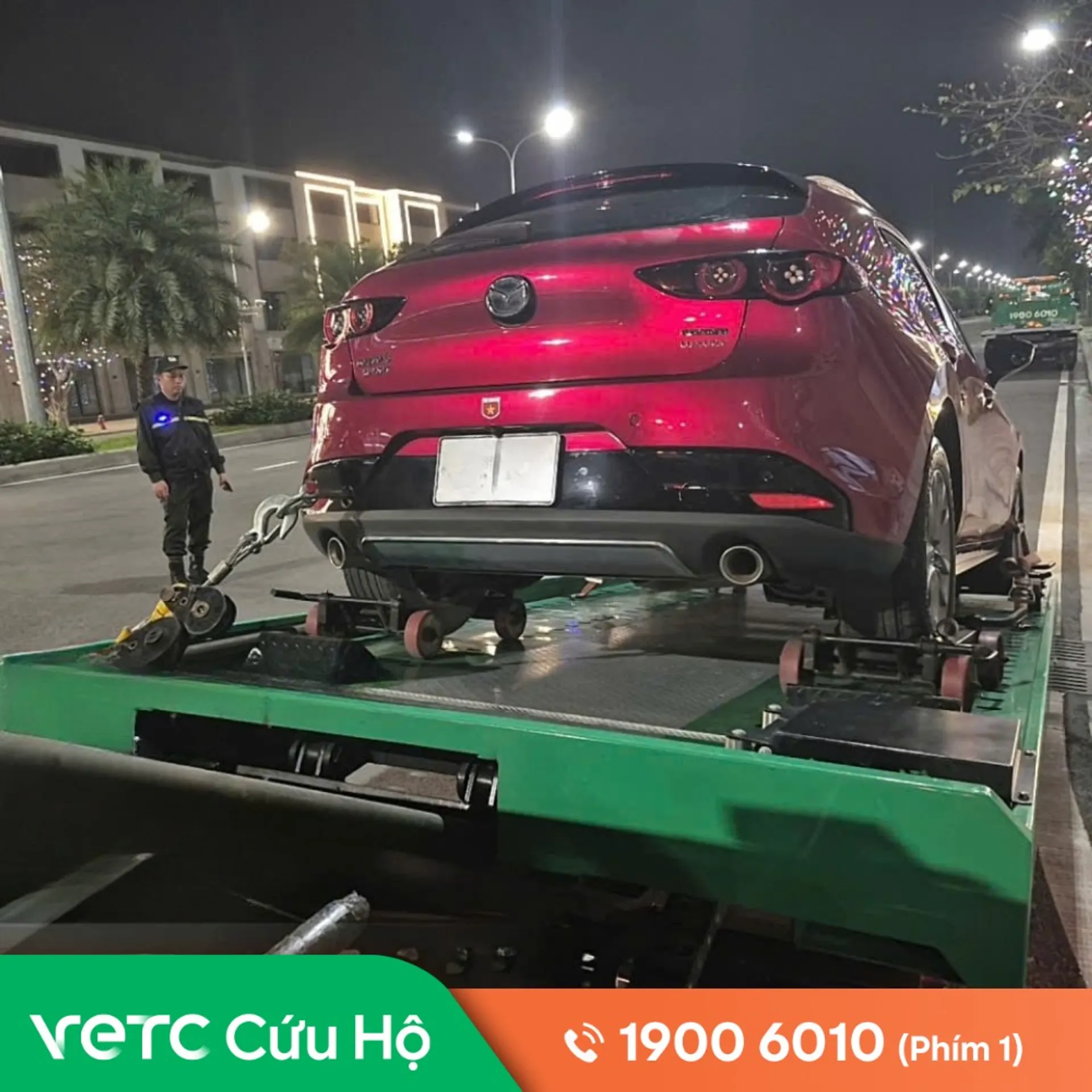 Đang chạy hàng qua đoạn Thạnh Trị lúc trời tối mịt thì nổ lốp
