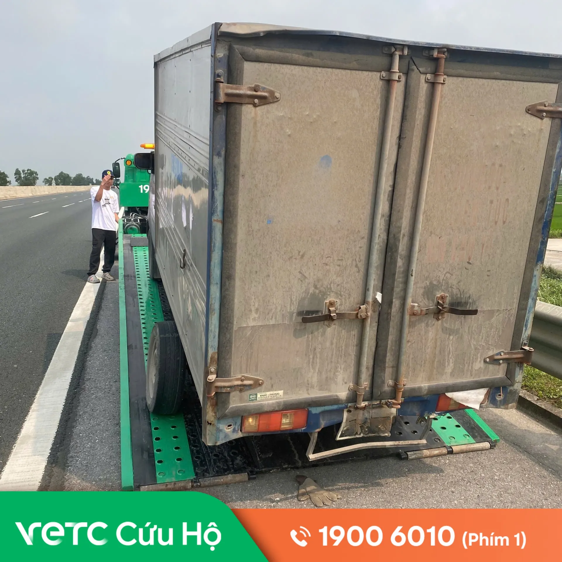 Xe tải bị bó phanh dốc dốc lạng sơn