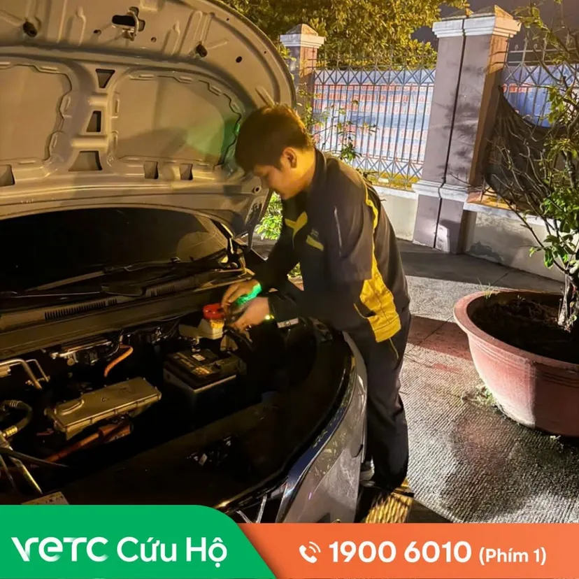 Những thách thức cứu hộ trên cao tốc Cam Lộ - La Sơn