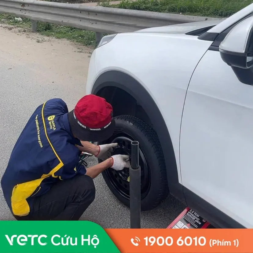 Thách thức khi cứu hộ trên cao tốc TP.HCM - Long Thành - Dầu Giây
