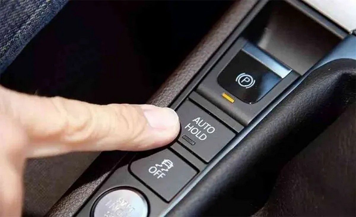 Auto Hold là gì? Công dụng và cách sử dụng Auto Hold trên ô tô
