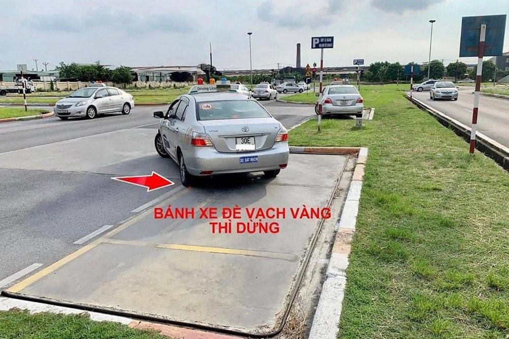 Giai đoạn 1: Tiến xe tới điểm bắt đầu