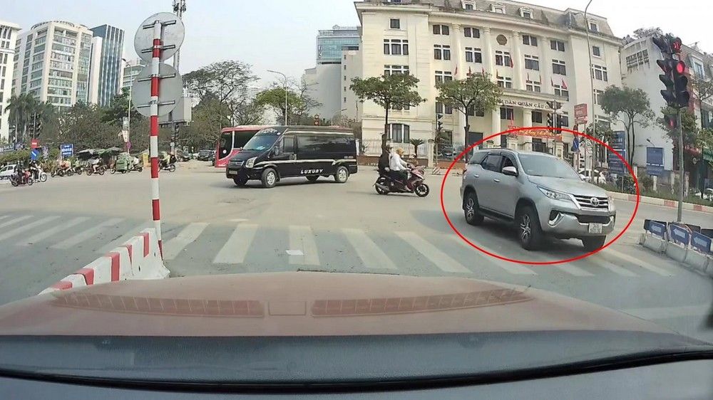 Cách tránh đi nhầm vào đường cấm