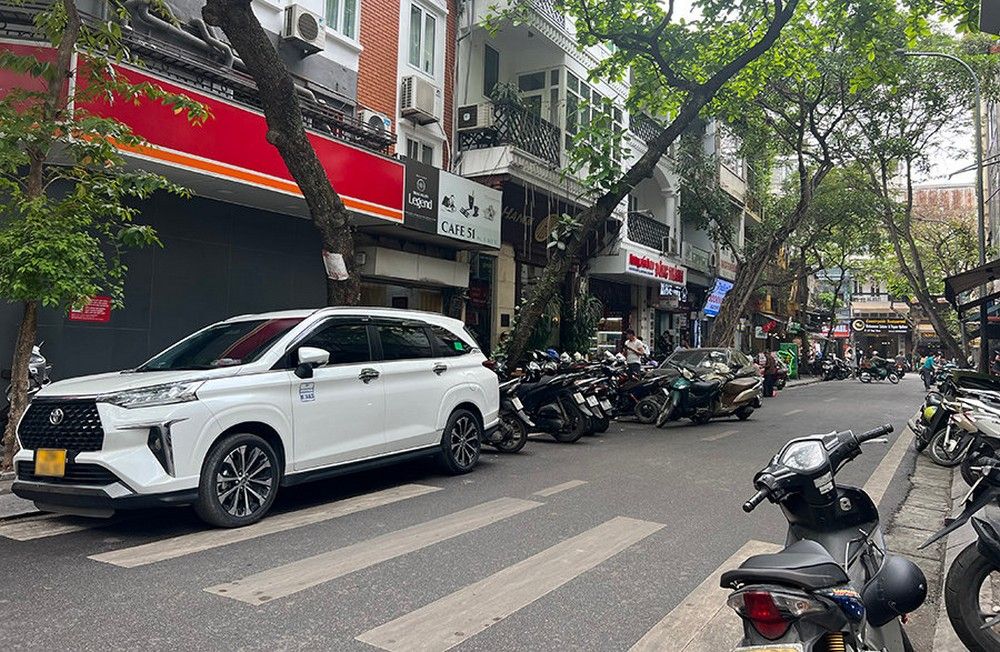 Trường hợp xe đỗ chắn lối hoặc gây cản trở