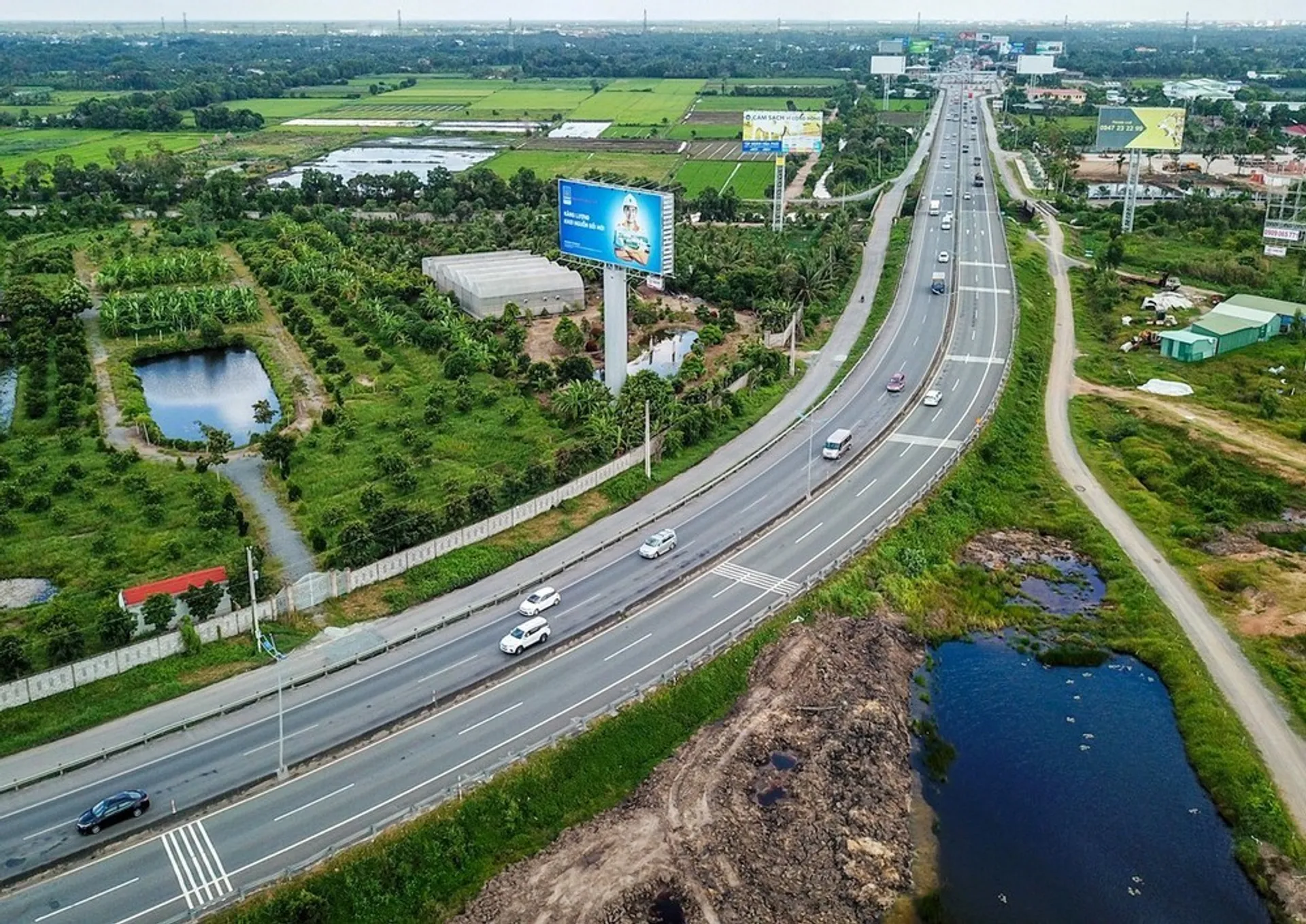 Dịch vụ cứu hộ cao tốc 24/7 – Xử lý nhanh khi xe gặp sự cố
