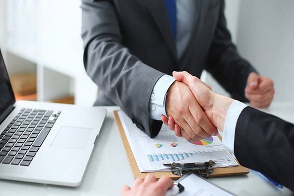 Công chứng xong có phải sang tên xe ngay không?