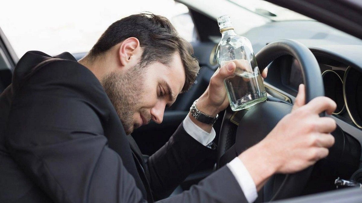 Lỗi uống rượu bia khi lái xe ô tô bị phạt bao nhiêu