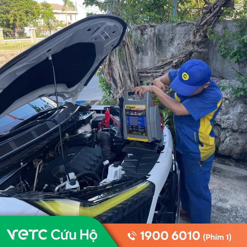 Những khó khăn khi cứu hộ trên cao tốc Mỹ Thuận - Cần Thơ