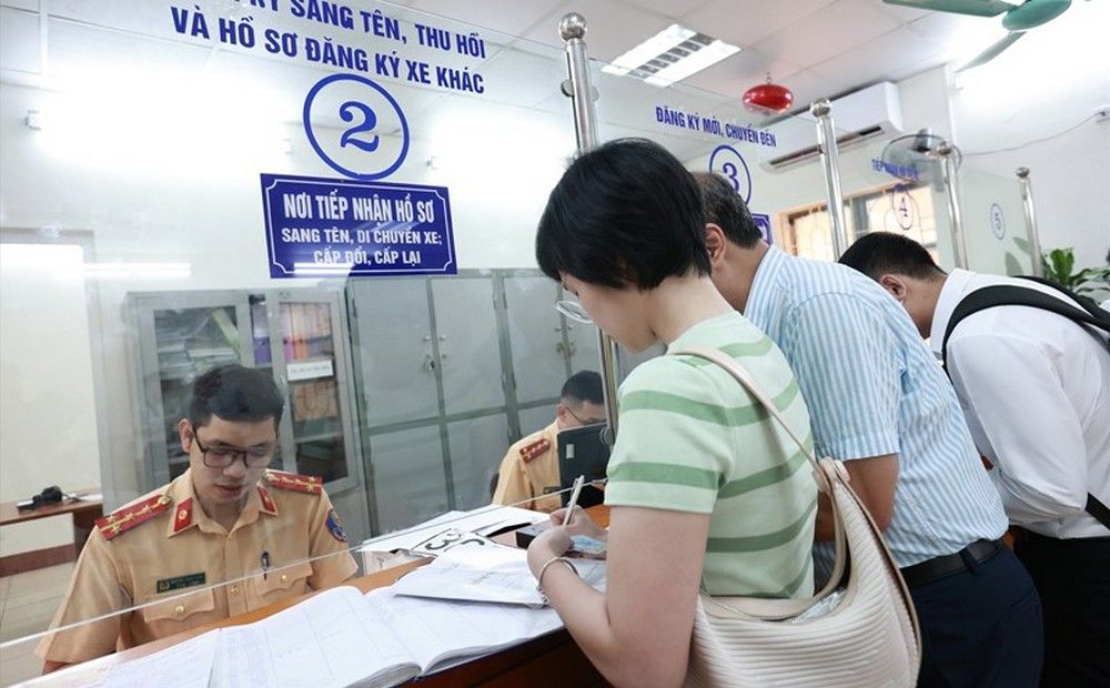 Thủ tục rút hồ sơ gốc xe ô tô online có làm được không?