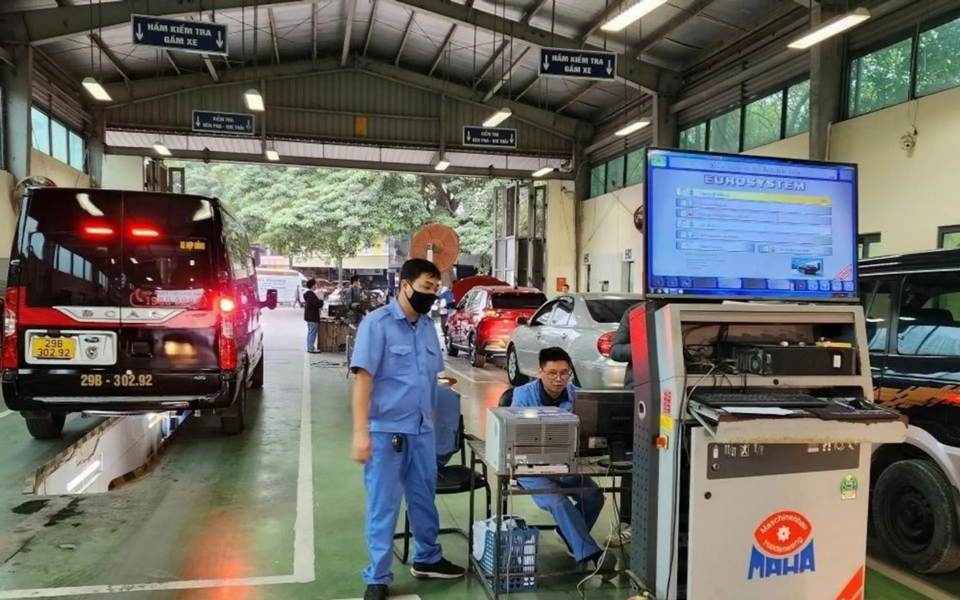 Xe chưa đăng kiểm có được lưu thông không? Mức phạt 2026