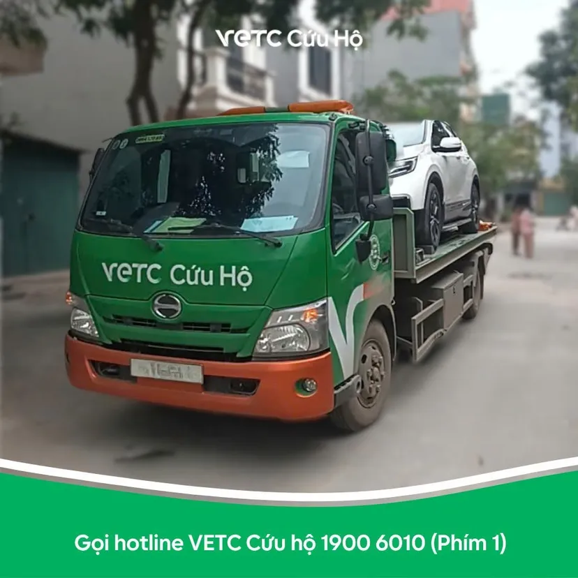 Xe tôi bị nổ lốp khi vừa qua khu vực Thường Tín, lúc đó đường khá đông